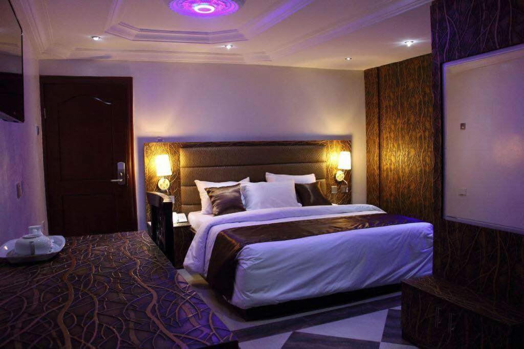E-Suite Hotel 阿布贾 外观 照片